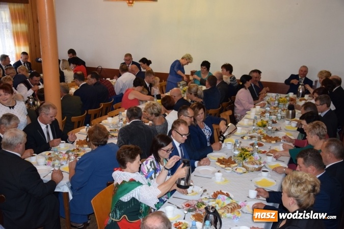 Zdjęcie w galerii na portalu naszwodzislaw.com: Rekordowy korowód na dożynkach gminy Mszana wiadomości z regionu