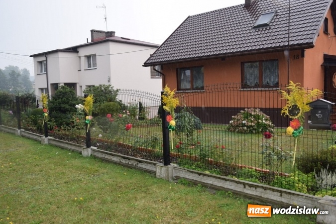 Zdjęcie w galerii na portalu naszwodzislaw.com: Rekordowy korowód na dożynkach gminy Mszana wiadomości z regionu