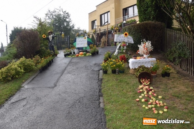 Zdjęcie w galerii na portalu naszwodzislaw.com: Rekordowy korowód na dożynkach gminy Mszana wiadomości z regionu