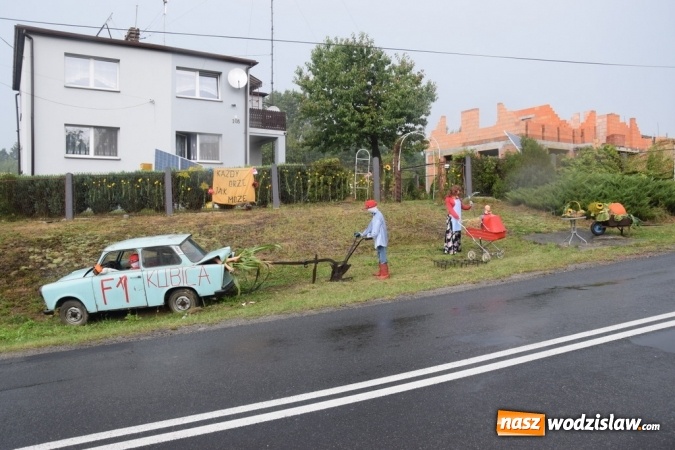 Zdjęcie w galerii na portalu naszwodzislaw.com: Rekordowy korowód na dożynkach gminy Mszana wiadomości z regionu