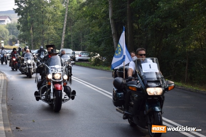 Zdjęcie w galerii na portalu naszwodzislaw.com: Rekordowy korowód na dożynkach gminy Mszana wiadomości z regionu