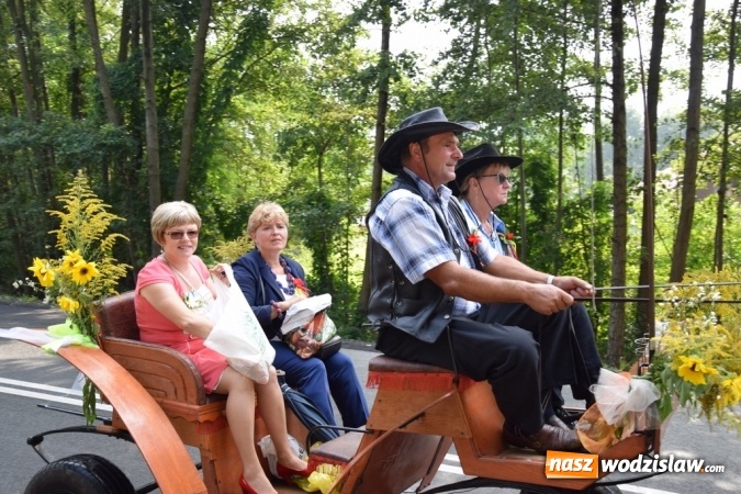 Zdjęcie w galerii na portalu naszwodzislaw.com: Rekordowy korowód na dożynkach gminy Mszana wiadomości z regionu