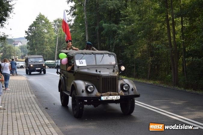 Zdjęcie w galerii na portalu naszwodzislaw.com: Rekordowy korowód na dożynkach gminy Mszana wiadomości z regionu