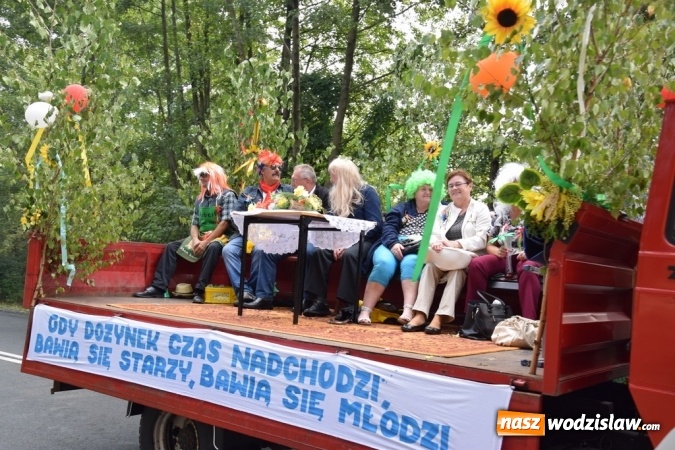 Zdjęcie w galerii na portalu naszwodzislaw.com: Rekordowy korowód na dożynkach gminy Mszana wiadomości z regionu