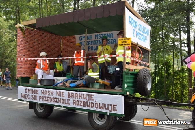 Zdjęcie w galerii na portalu naszwodzislaw.com: Rekordowy korowód na dożynkach gminy Mszana wiadomości z regionu
