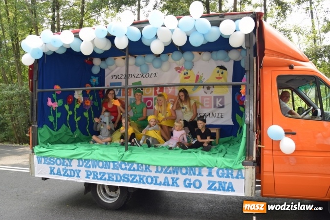 Zdjęcie w galerii na portalu naszwodzislaw.com: Rekordowy korowód na dożynkach gminy Mszana wiadomości z regionu