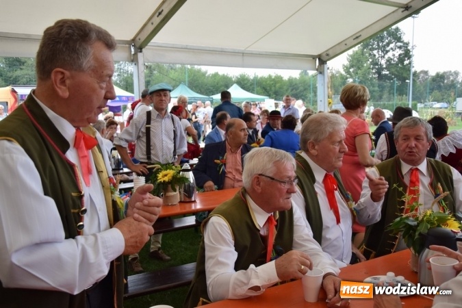 Zdjęcie w galerii na portalu naszwodzislaw.com: Rekordowy korowód na dożynkach gminy Mszana wiadomości z regionu