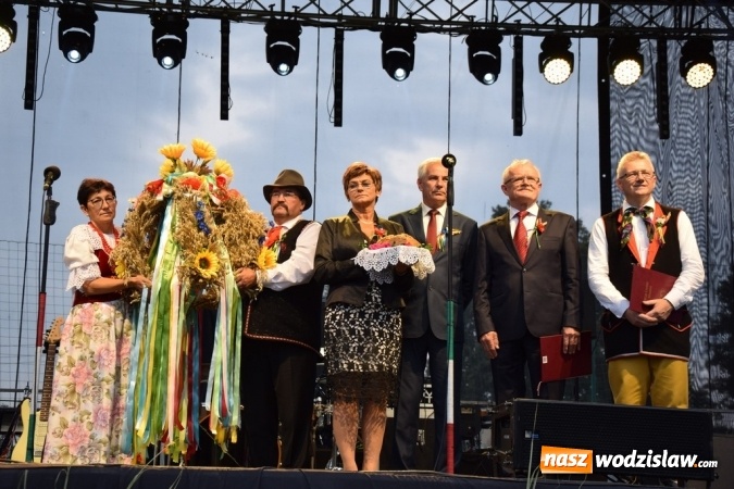 Zdjęcie w galerii na portalu naszwodzislaw.com: Rekordowy korowód na dożynkach gminy Mszana wiadomości z regionu