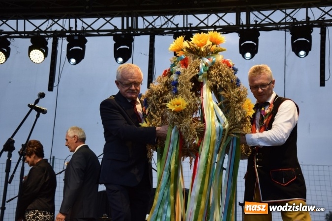 Zdjęcie w galerii na portalu naszwodzislaw.com: Rekordowy korowód na dożynkach gminy Mszana wiadomości z regionu