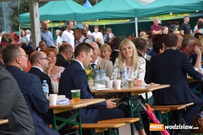 Zdjęcie w galerii na portalu naszwodzislaw.com: Rekordowy korowód na dożynkach gminy Mszana wiadomości z regionu