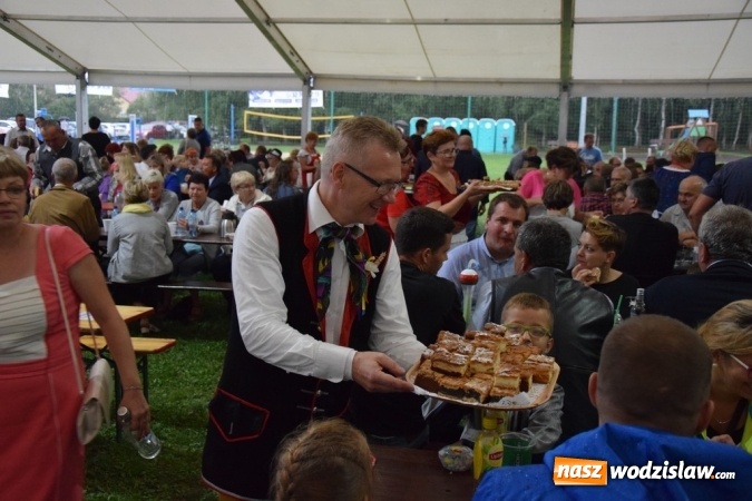 Zdjęcie w galerii na portalu naszwodzislaw.com: Rekordowy korowód na dożynkach gminy Mszana wiadomości z regionu