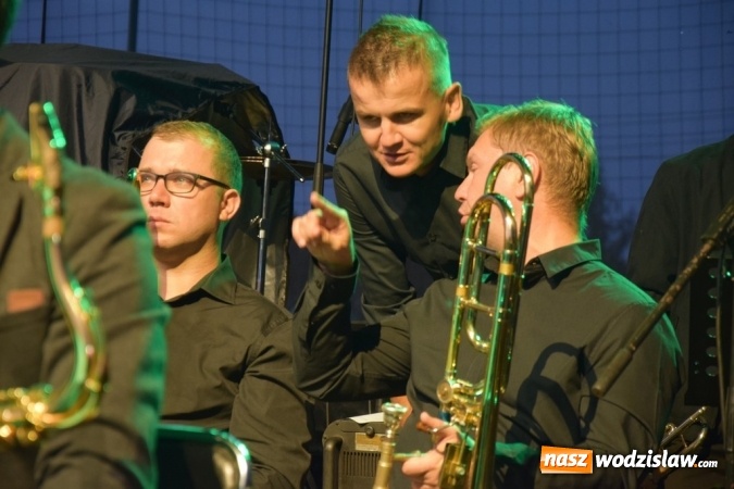 Zdjęcie w galerii na portalu naszwodzislaw.com: Rekordowy korowód na dożynkach gminy Mszana wiadomości z regionu