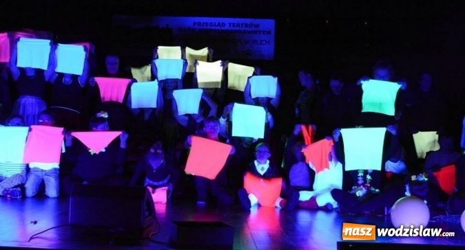 Zdjęcie w galerii na portalu naszwodzislaw.com: Teatralna lokomotywa w WCK po raz siódmy wiadomości z regionu