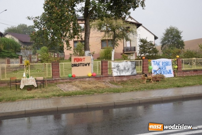 Zdjęcie w galerii na portalu naszwodzislaw.com: Rozstrzygnięto konkurs na najlepsze dożynkowe ozdoby wiadomości z regionu