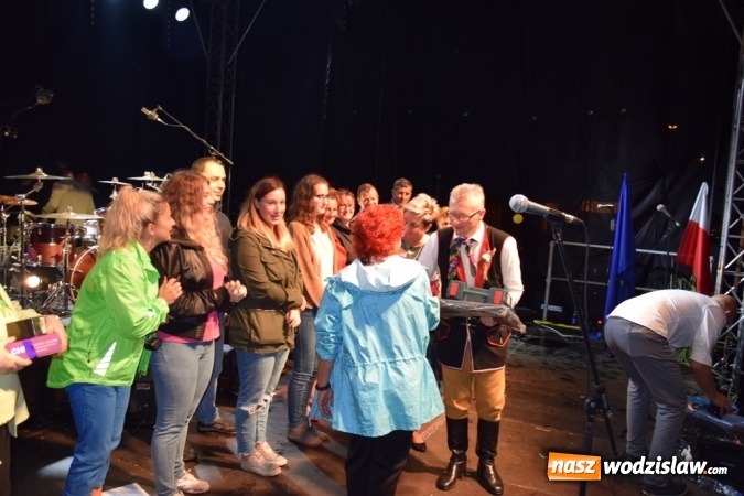 Zdjęcie w galerii na portalu naszwodzislaw.com: Rozstrzygnięto konkurs na najlepsze dożynkowe ozdoby wiadomości z regionu