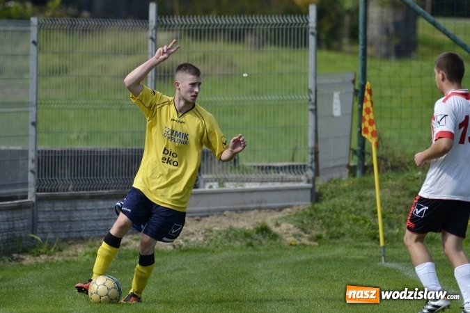 Zdjęcie w galerii na portalu naszwodzislaw.com: Rezerwy Płomienia Połomia lepsze od Kokoszyc wiadomości z regionu