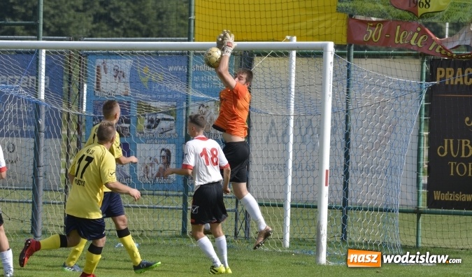 Zdjęcie w galerii na portalu naszwodzislaw.com: Rezerwy Płomienia Połomia lepsze od Kokoszyc wiadomości z regionu