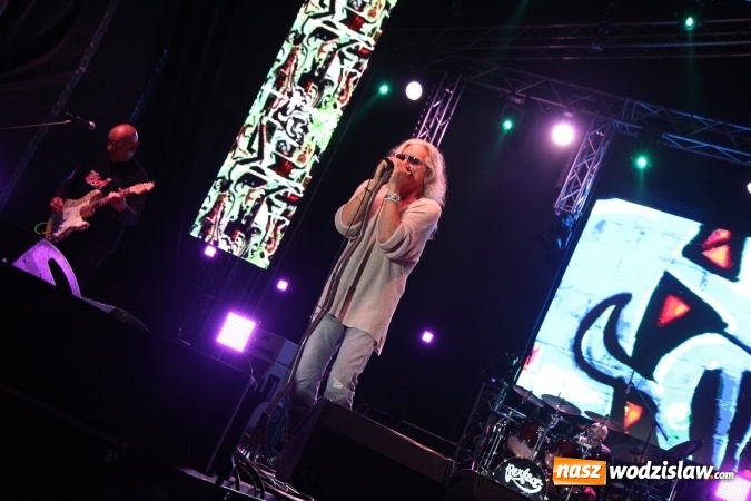 Zdjęcie w galerii na portalu naszwodzislaw.com: Grzegorz Markowski z zespołem Perfect porwał publiczność w Lubomi!  wiadomości z regionu