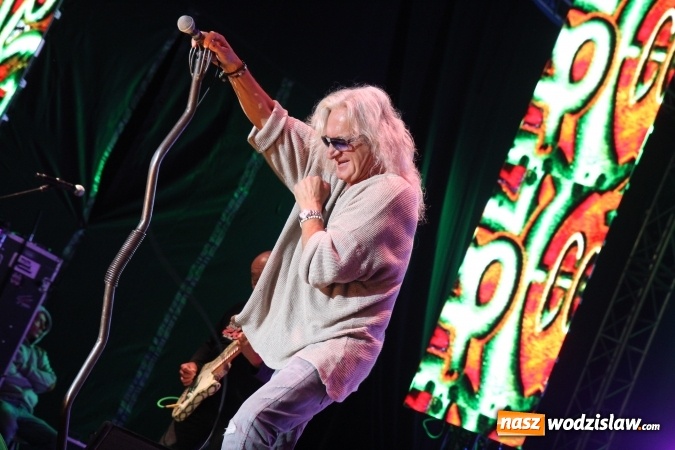 Zdjęcie w galerii na portalu naszwodzislaw.com: Grzegorz Markowski z zespołem Perfect porwał publiczność w Lubomi!  wiadomości z regionu