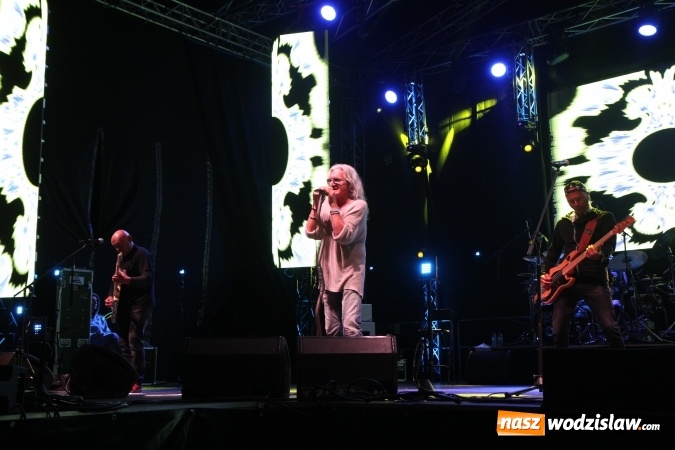 Zdjęcie w galerii na portalu naszwodzislaw.com: Grzegorz Markowski z zespołem Perfect porwał publiczność w Lubomi!  wiadomości z regionu