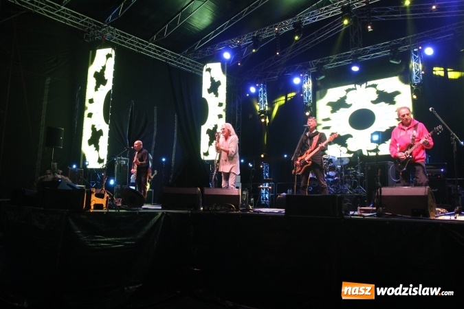 Zdjęcie w galerii na portalu naszwodzislaw.com: Grzegorz Markowski z zespołem Perfect porwał publiczność w Lubomi!  wiadomości z regionu