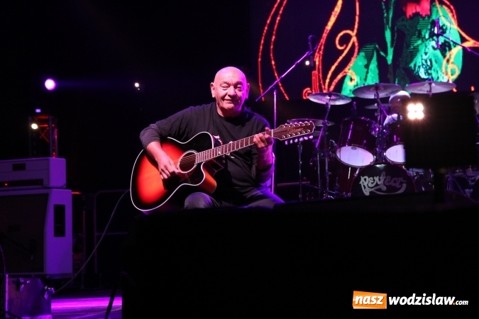 Zdjęcie w galerii na portalu naszwodzislaw.com: Grzegorz Markowski z zespołem Perfect porwał publiczność w Lubomi!  wiadomości z regionu