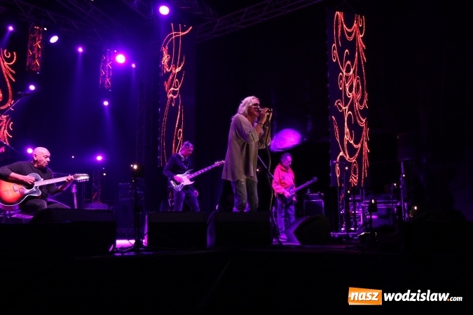 Zdjęcie w galerii na portalu naszwodzislaw.com: Grzegorz Markowski z zespołem Perfect porwał publiczność w Lubomi!  wiadomości z regionu