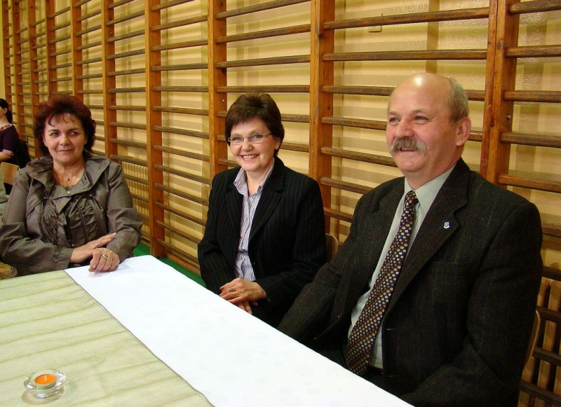 Zdjęcie w galerii na portalu naszwodzislaw.com: Seniorzy podbijają internet wiadomości z regionu