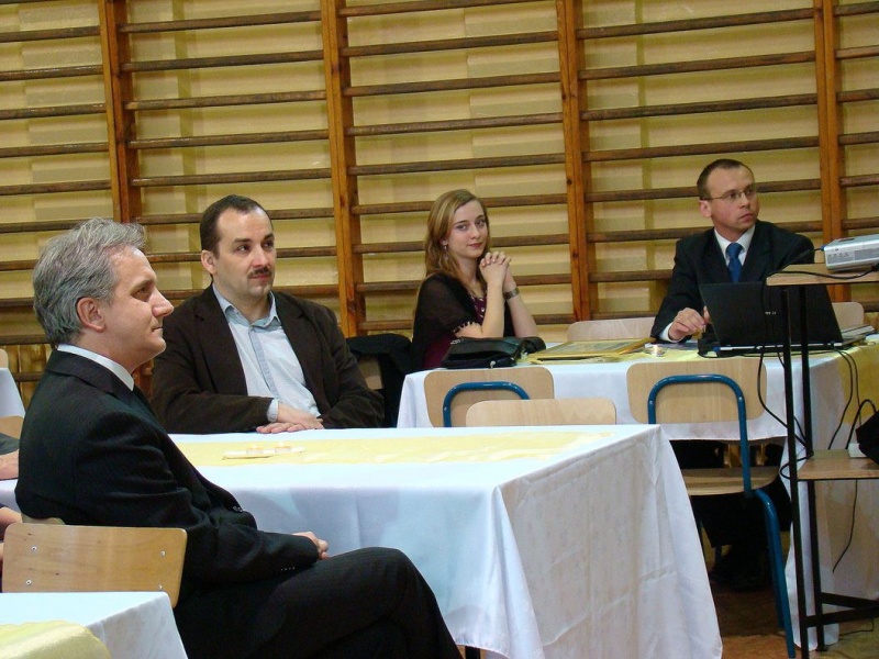 Zdjęcie w galerii na portalu naszwodzislaw.com: Seniorzy podbijają internet wiadomości z regionu