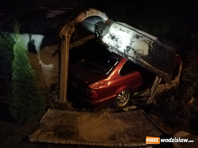 Zdjęcie w galerii na portalu naszwodzislaw.com: Pijany wjechał w garaż, w którym stało świeżo pomalowane auto wiadomości z regionu