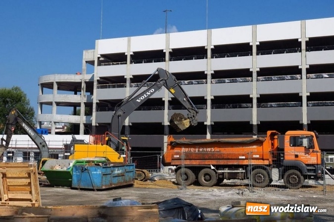 Zdjęcie w galerii na portalu naszwodzislaw.com: W Rybniku powstaje ogromny wielopoziomowy parking FOTO wiadomości z regionu