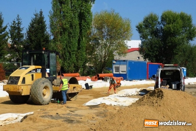 Zdjęcie w galerii na portalu naszwodzislaw.com: W Rybniku powstaje ogromny wielopoziomowy parking FOTO wiadomości z regionu
