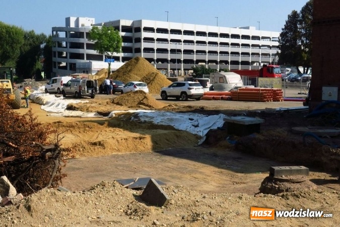 Zdjęcie w galerii na portalu naszwodzislaw.com: W Rybniku powstaje ogromny wielopoziomowy parking FOTO wiadomości z regionu