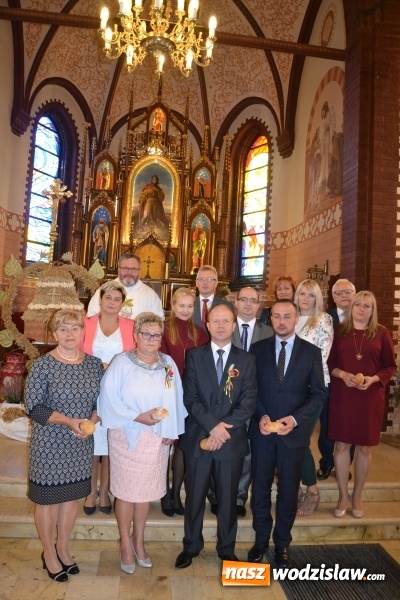 Zdjęcie w galerii na portalu naszwodzislaw.com: Rolnicy z Mszany w niedzielę podziękowali za tegoroczne plony wiadomości z regionu