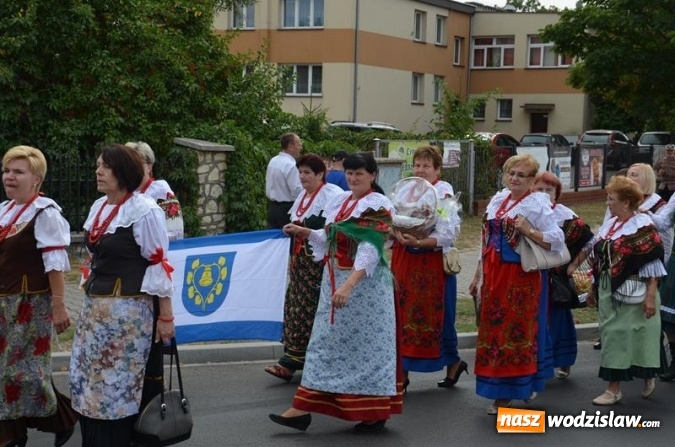 Zdjęcie w galerii na portalu naszwodzislaw.com: KGW Połomia i zespół Połomianka promowały Gminę w Licheniu wiadomości z regionu