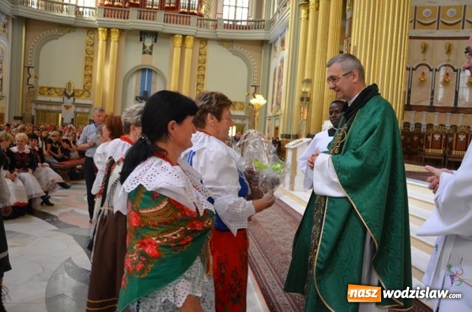 Zdjęcie w galerii na portalu naszwodzislaw.com: KGW Połomia i zespół Połomianka promowały Gminę w Licheniu wiadomości z regionu