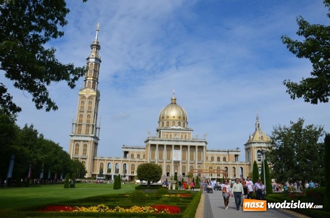 Zdjęcie w galerii na portalu naszwodzislaw.com: KGW Połomia i zespół Połomianka promowały Gminę w Licheniu wiadomości z regionu