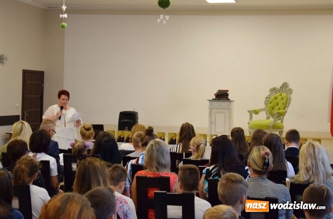 Zdjęcie w galerii na portalu naszwodzislaw.com: Narodowe Czytanie 2018: Przedwiośnie i pieśni patriotyczne wiadomości z regionu