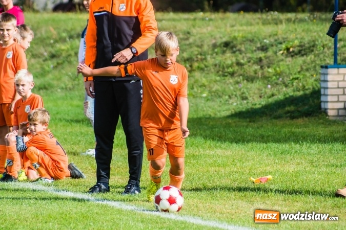 Zdjęcie w galerii na portalu naszwodzislaw.com: Orliki młodsze: Mendel goli w starciu Rafako z AP United Rydułtowy wiadomości z regionu