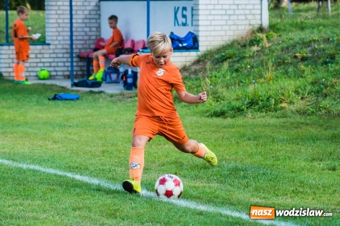 Zdjęcie w galerii na portalu naszwodzislaw.com: Orliki młodsze: Mendel goli w starciu Rafako z AP United Rydułtowy wiadomości z regionu