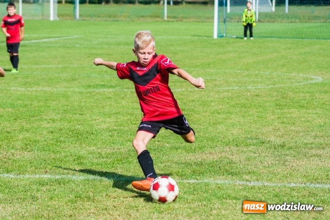 Zdjęcie w galerii na portalu naszwodzislaw.com: Orliki młodsze: Mendel goli w starciu Rafako z AP United Rydułtowy wiadomości z regionu