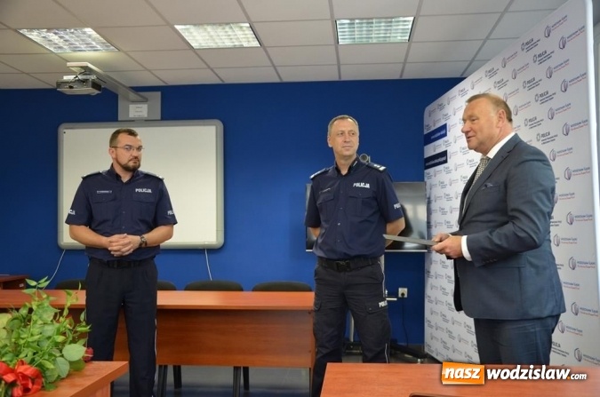 Zdjęcie w galerii na portalu naszwodzislaw.com: Nowy zastępca komendanta policji oficjalnie rozpoczął służbę wiadomości z regionu