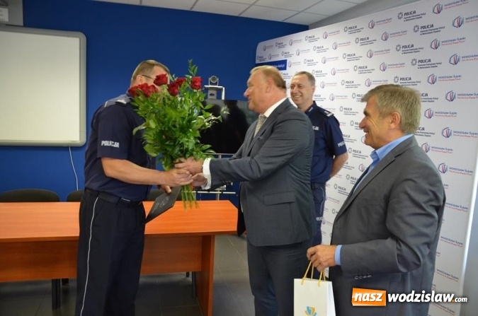 Zdjęcie w galerii na portalu naszwodzislaw.com: Nowy zastępca komendanta policji oficjalnie rozpoczął służbę wiadomości z regionu