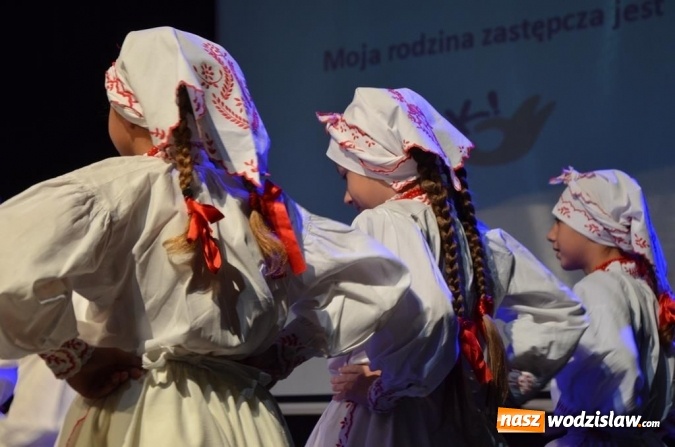 Zdjęcie w galerii na portalu naszwodzislaw.com: Moja rodzina zastępcza jest ok. Konferencja w RCK Feniks wiadomości z regionu