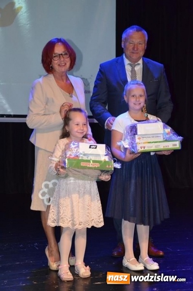 Zdjęcie w galerii na portalu naszwodzislaw.com: Moja rodzina zastępcza jest ok. Konferencja w RCK Feniks wiadomości z regionu