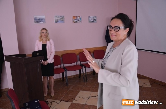 Zdjęcie w galerii na portalu naszwodzislaw.com: Trzy zmodernizowane poradnie czekają na pacjentów wiadomości z regionu
