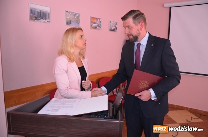 Zdjęcie w galerii na portalu naszwodzislaw.com: Trzy zmodernizowane poradnie czekają na pacjentów wiadomości z regionu