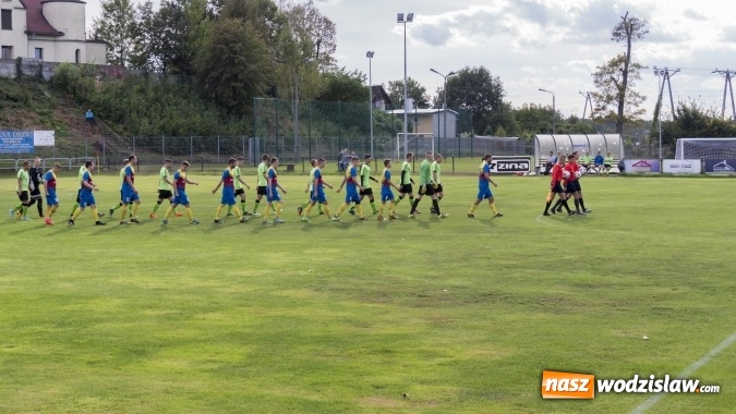 Zdjęcie w galerii na portalu naszwodzislaw.com: Grad bramek w Nędzy. Gospodarze gromią Rogów! wiadomości z regionu