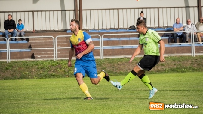 Zdjęcie w galerii na portalu naszwodzislaw.com: Grad bramek w Nędzy. Gospodarze gromią Rogów! wiadomości z regionu