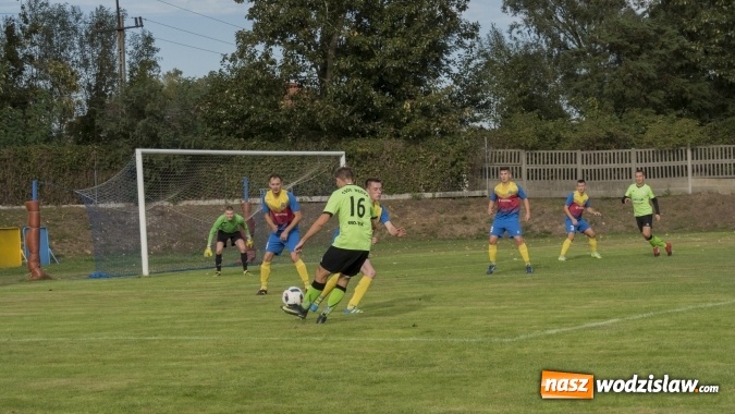 Zdjęcie w galerii na portalu naszwodzislaw.com: Grad bramek w Nędzy. Gospodarze gromią Rogów! wiadomości z regionu